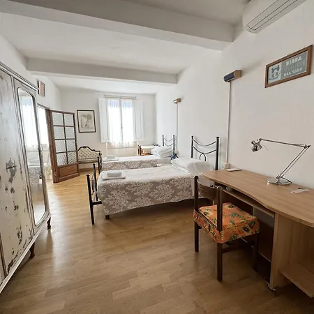 Apartment Giulio In Santo Spirito Florence